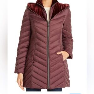 NWT LAUNDRY Women 3/4 Puffer Jacket With Hood & Velvet Trim XL Plum